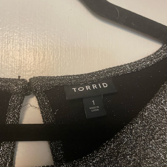Torrid Sparkly Crop Top Size 1 - Picture 8 of 11
